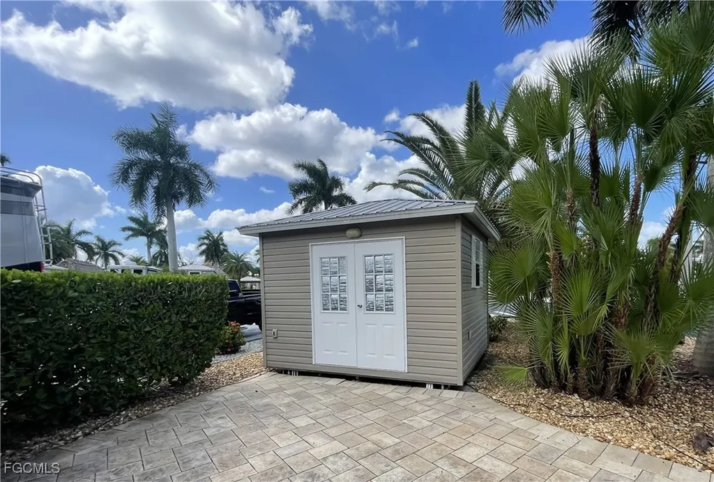 10316 Fire Flag Trail Fort Myers FL 33905