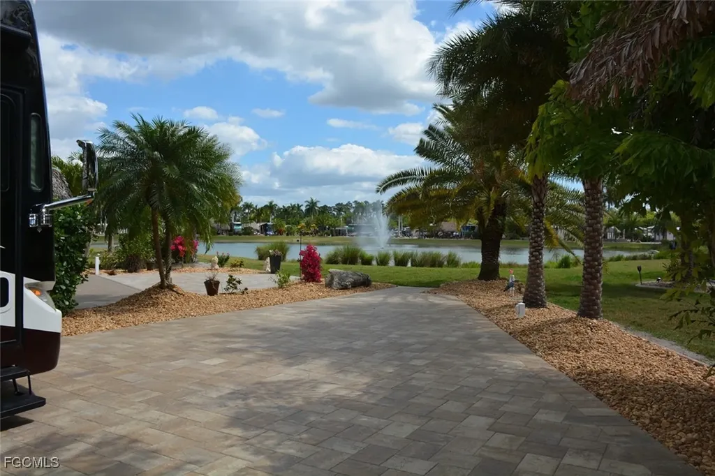 10316 Fire Flag Trail Fort Myers FL 33905