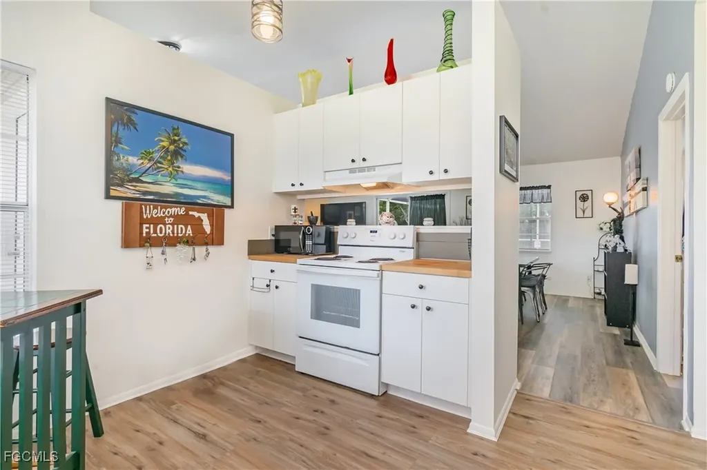 2133 SW 5th Avenue Cape Coral FL 33991