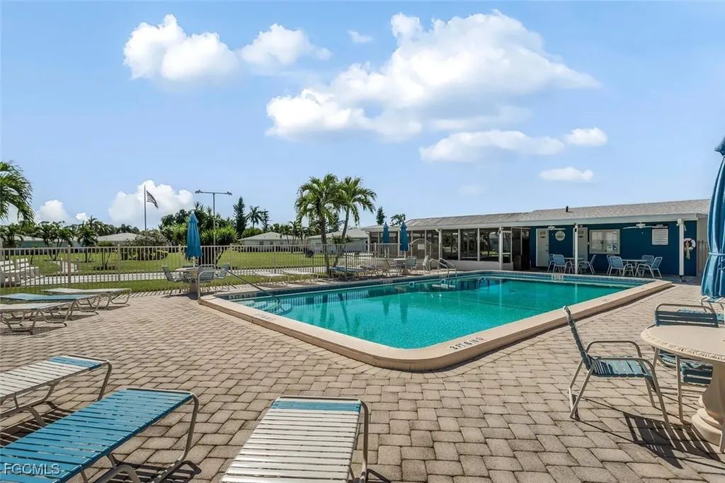 2164 Leisure Lane Fort Myers FL 33907