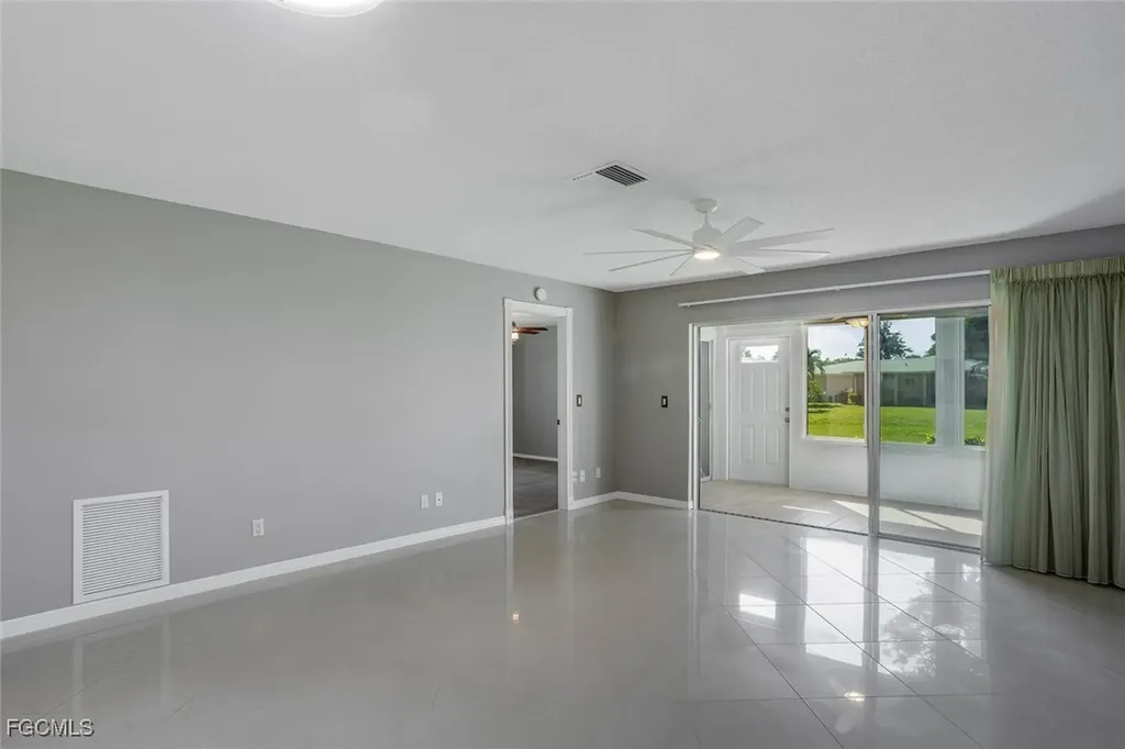 2164 Leisure Lane Fort Myers FL 33907