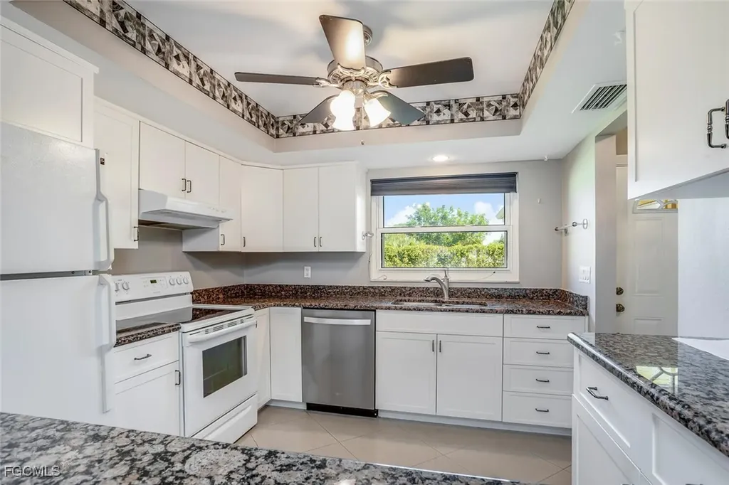 2164 Leisure Lane Fort Myers FL 33907