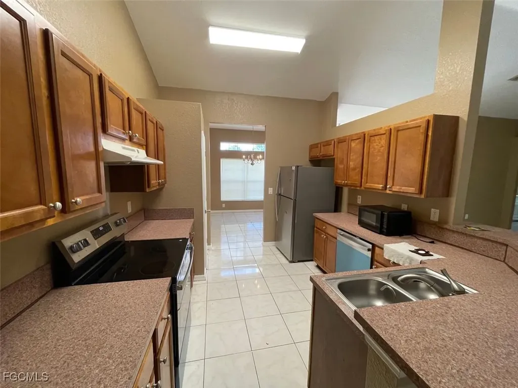2710 55th Street W Lehigh Acres FL 33971