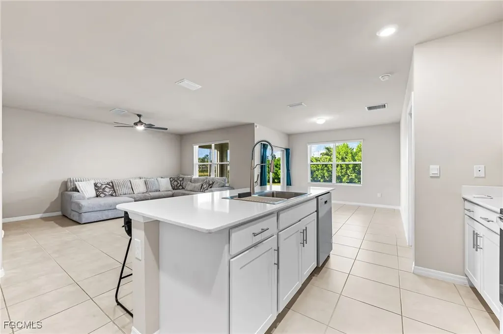 2259 SW 4th Street Cape Coral FL 33991