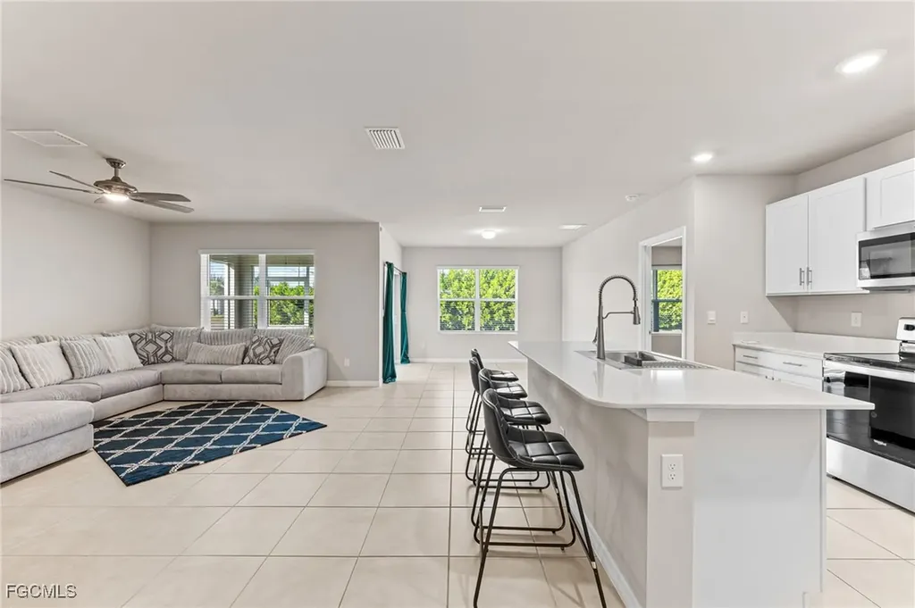 2259 SW 4th Street Cape Coral FL 33991