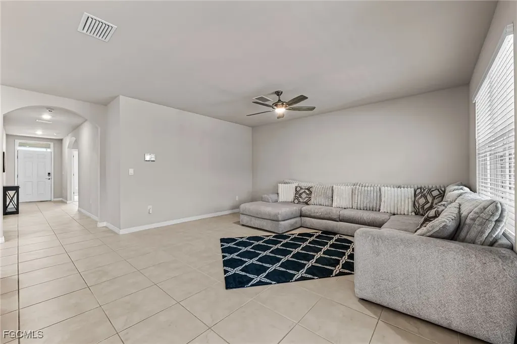 2259 SW 4th Street Cape Coral FL 33991