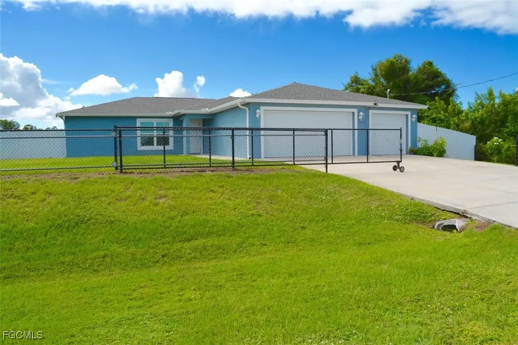 9006 Bamboo Circle Labelle FL 33935