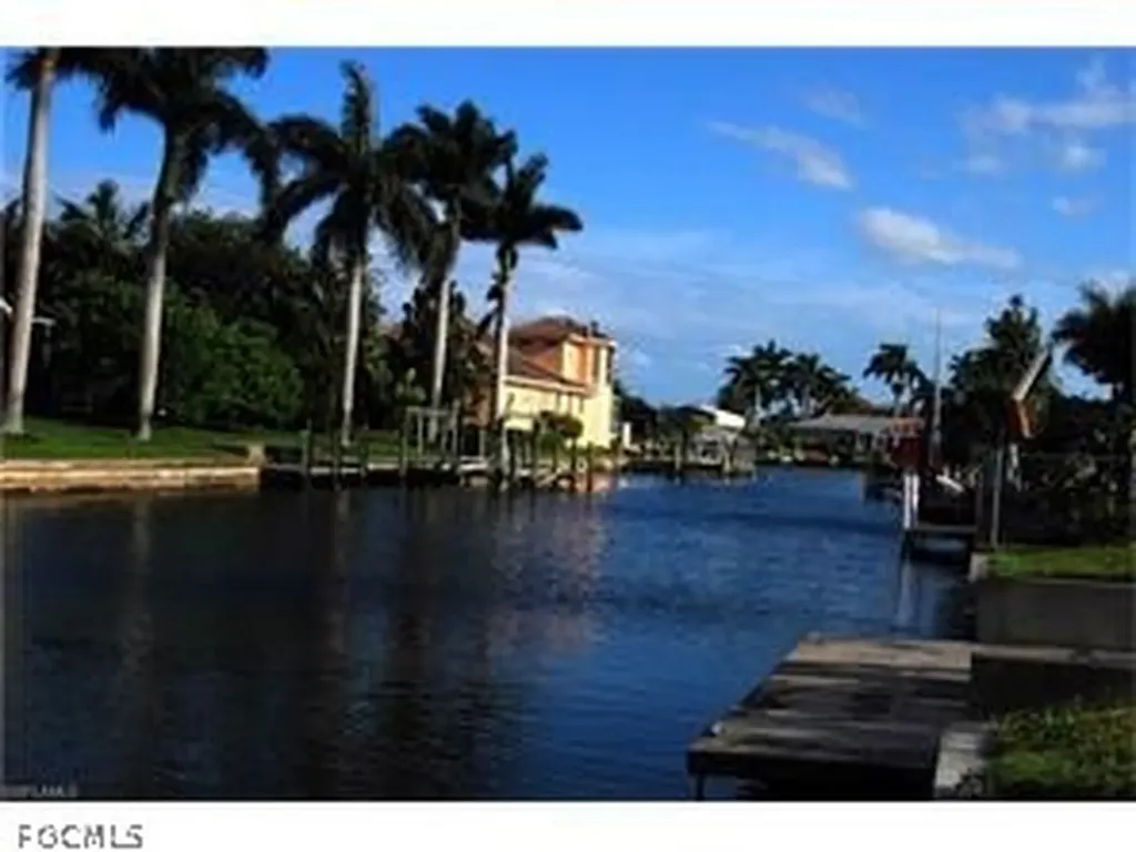 5367 Coral Avenue Cape Coral FL 33904