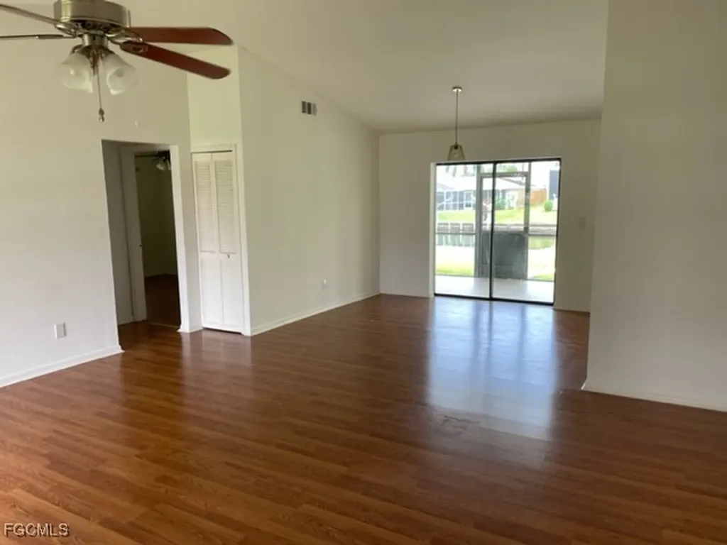 5367 Coral Avenue Cape Coral FL 33904