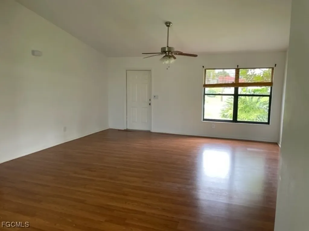 5367 Coral Avenue Cape Coral FL 33904