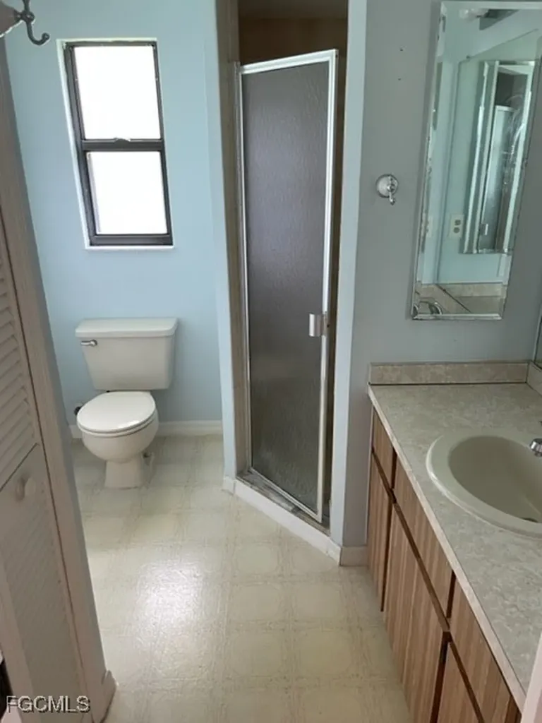 5367 Coral Avenue Cape Coral FL 33904