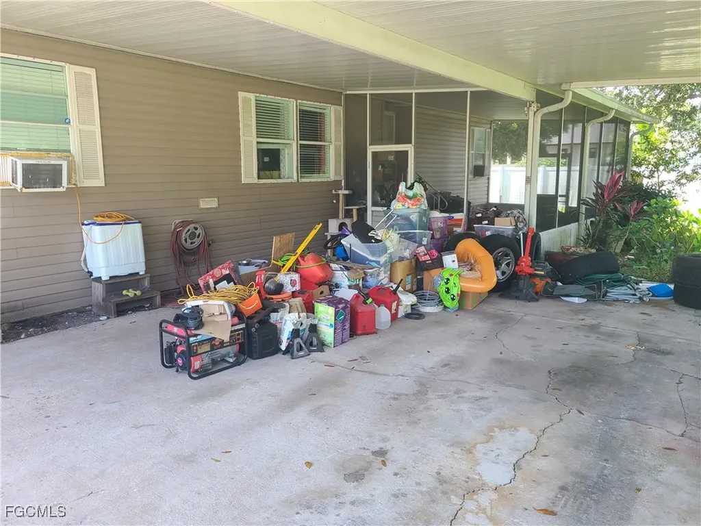 2463 Laurel Lane North Fort Myers FL 33917