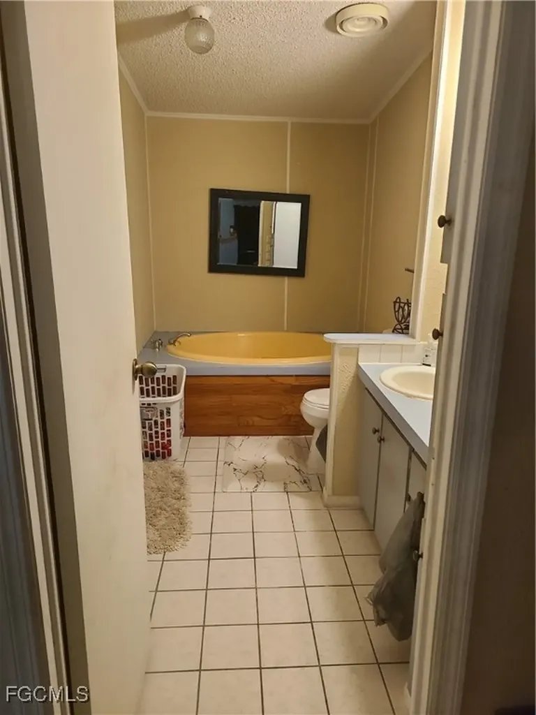 2463 Laurel Lane North Fort Myers FL 33917