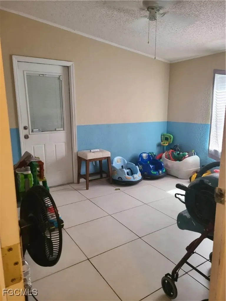 2463 Laurel Lane North Fort Myers FL 33917