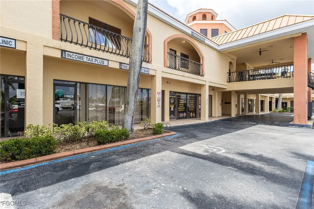 3049 Cleveland Avenue Fort Myers FL 33901