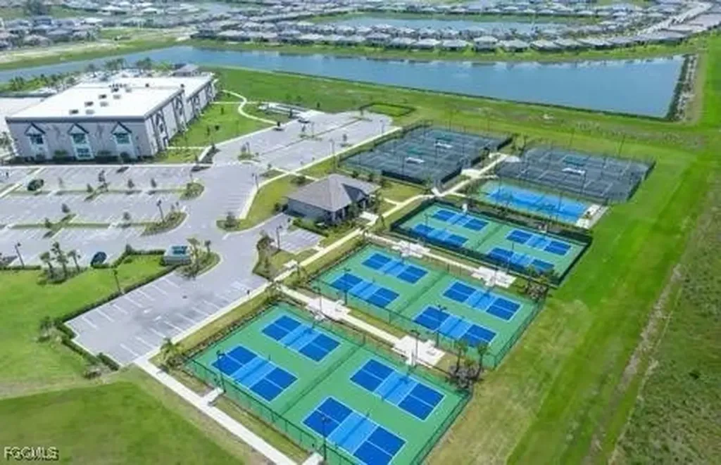 20036 Kingmont Drive Estero FL 33928