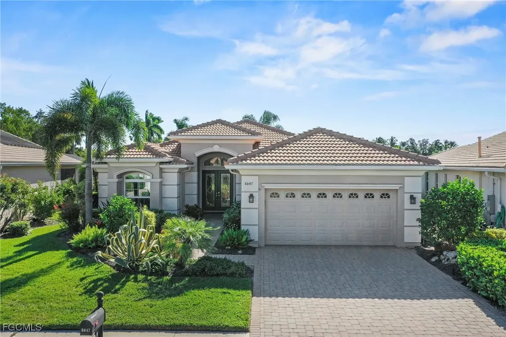 Estero FL, 8847 Largo Mar Drive