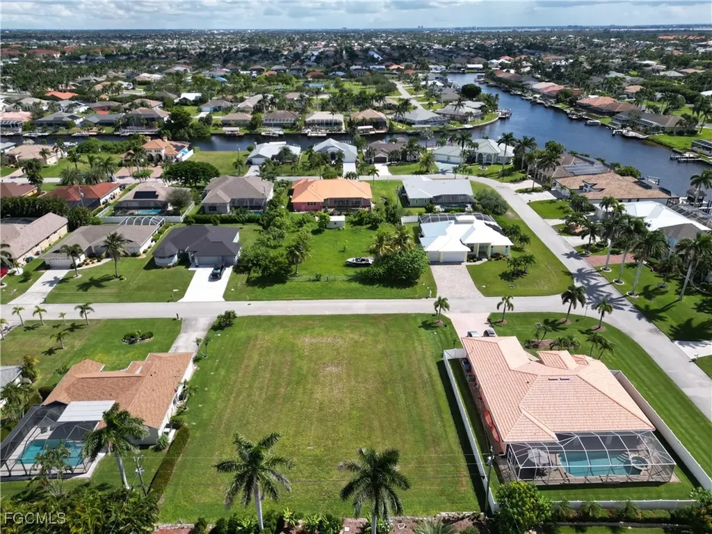 5304 SW 19th Place Cape Coral FL 33914