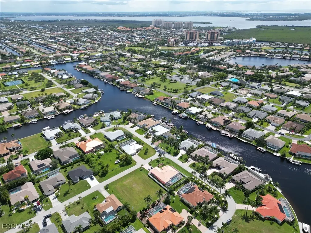 5304 SW 19th Place Cape Coral FL 33914