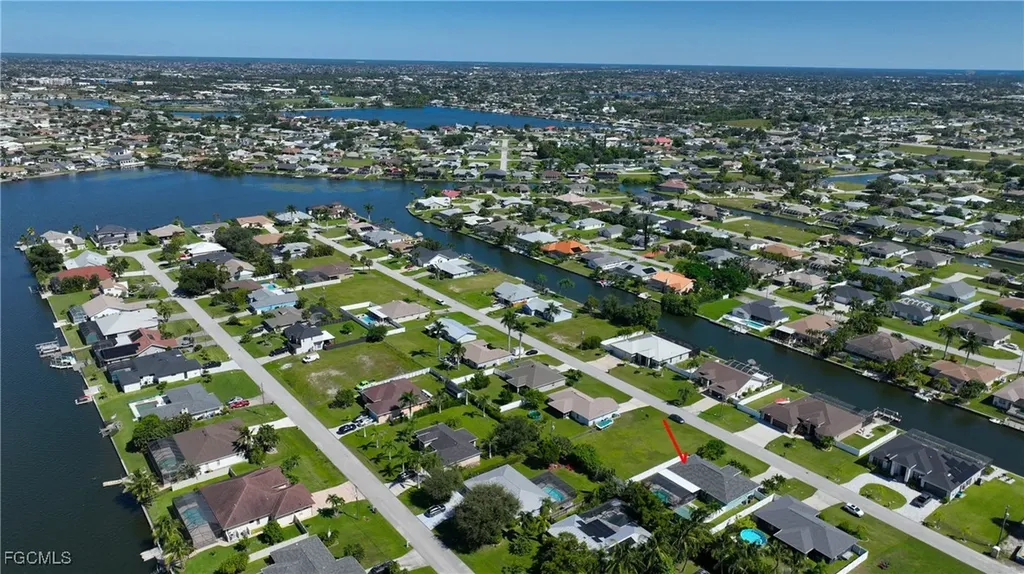 1306 SW 4th Place Cape Coral FL 33991