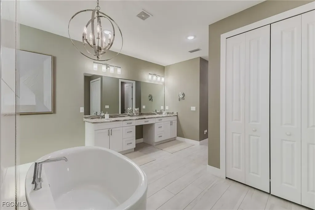 1705 SW 31st Lane Cape Coral FL 33914
