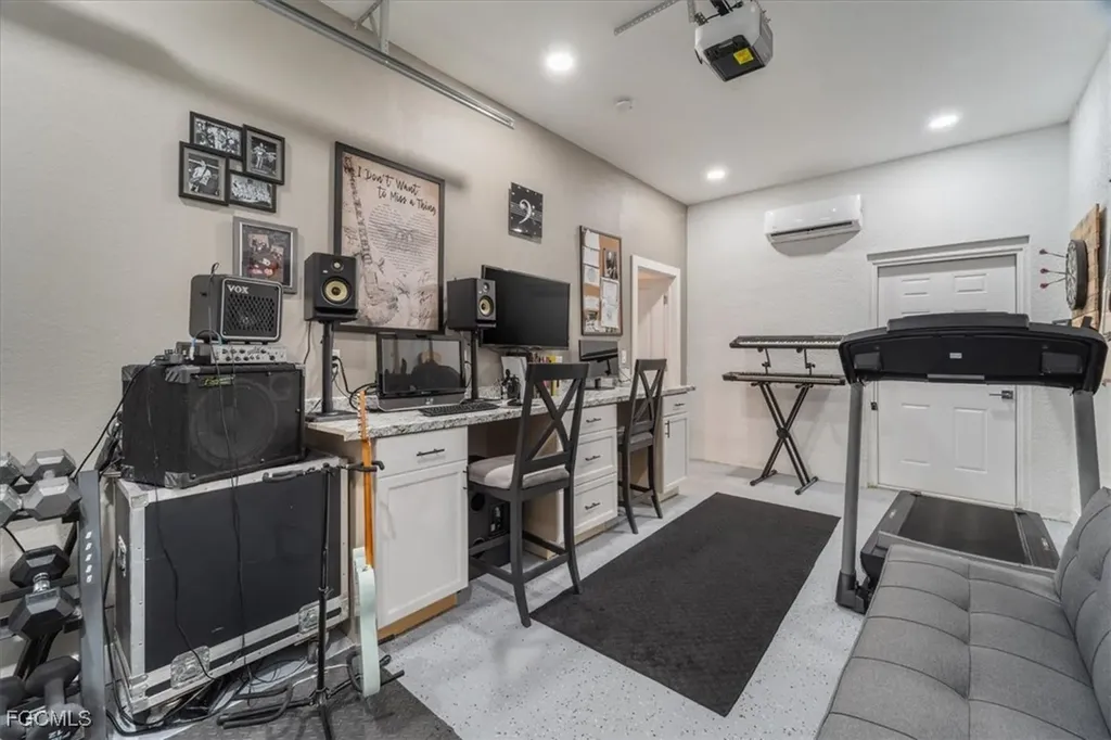 1705 SW 31st Lane Cape Coral FL 33914