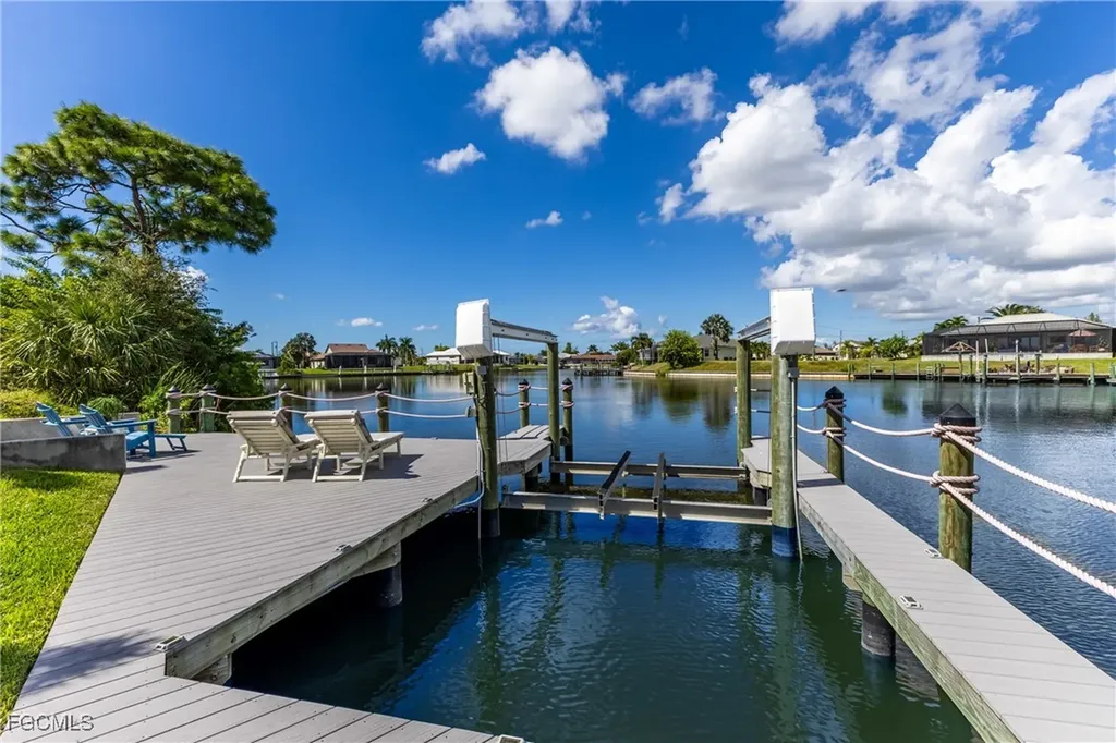 1705 SW 31st Lane Cape Coral FL 33914
