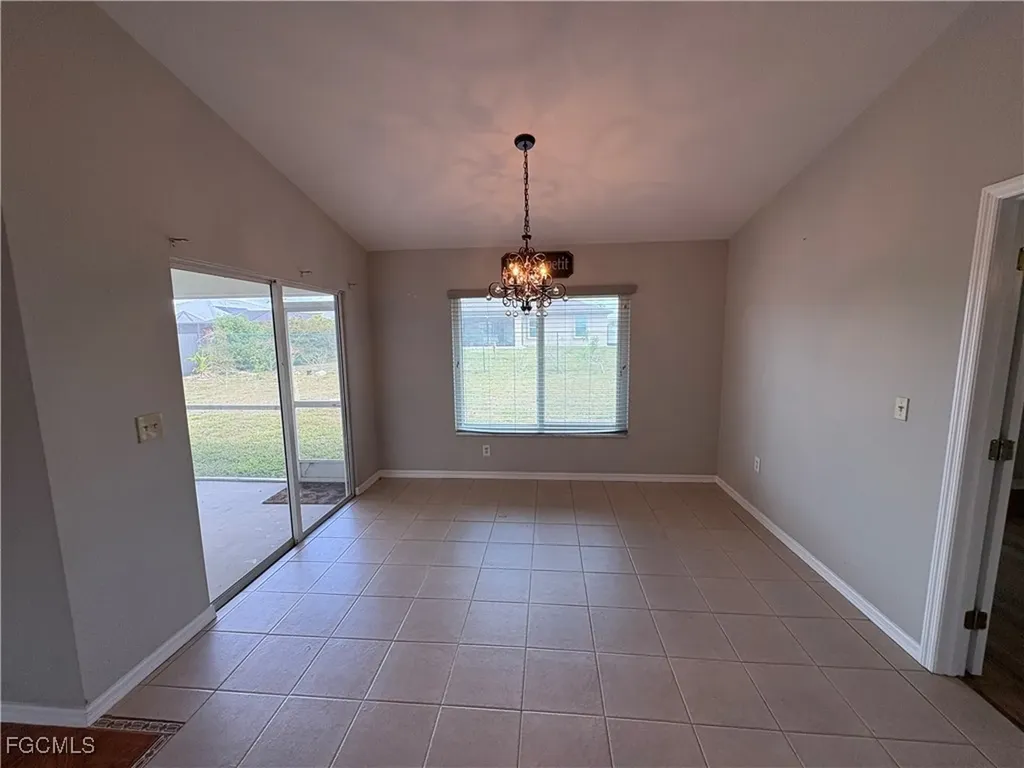 1417 NE 4th Place Cape Coral FL 33909