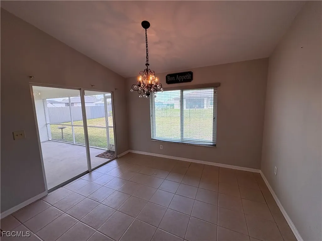 1417 NE 4th Place Cape Coral FL 33909