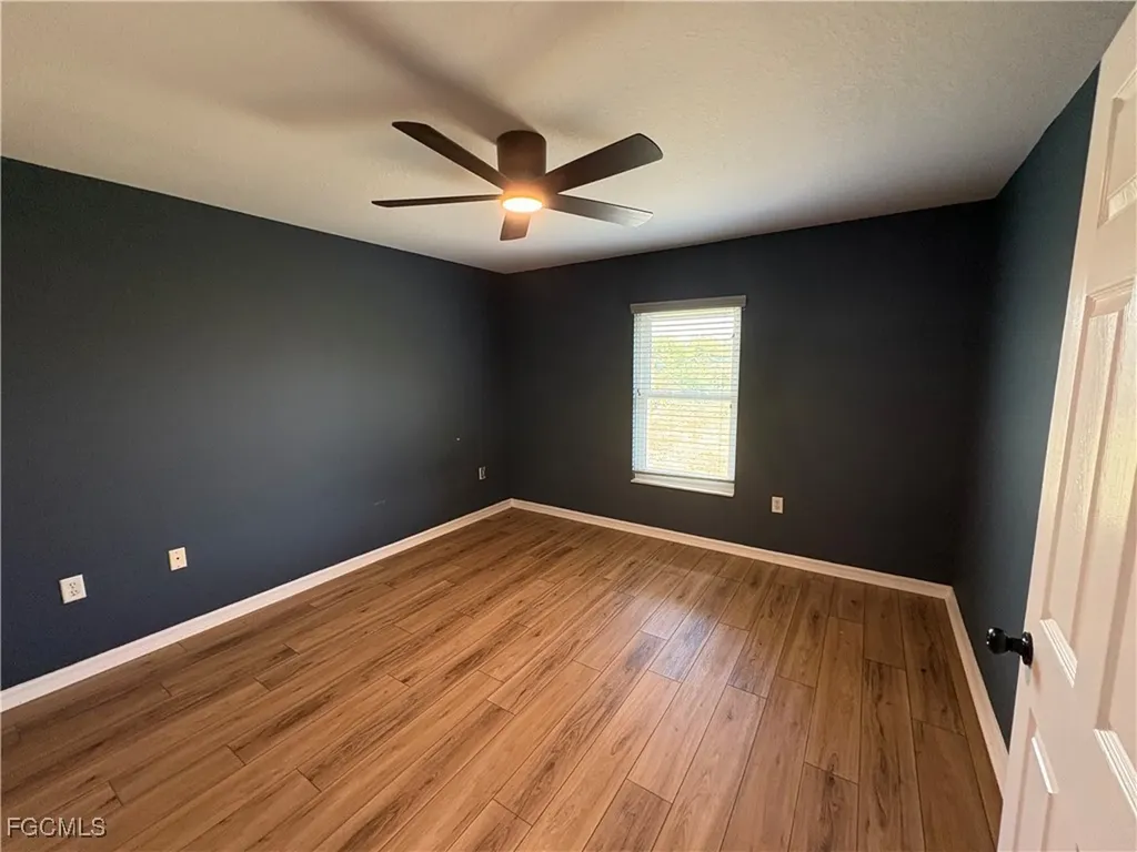 1417 NE 4th Place Cape Coral FL 33909