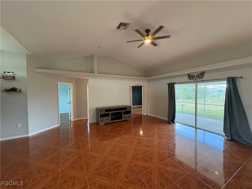 1417 NE 4th Place Cape Coral FL 33909