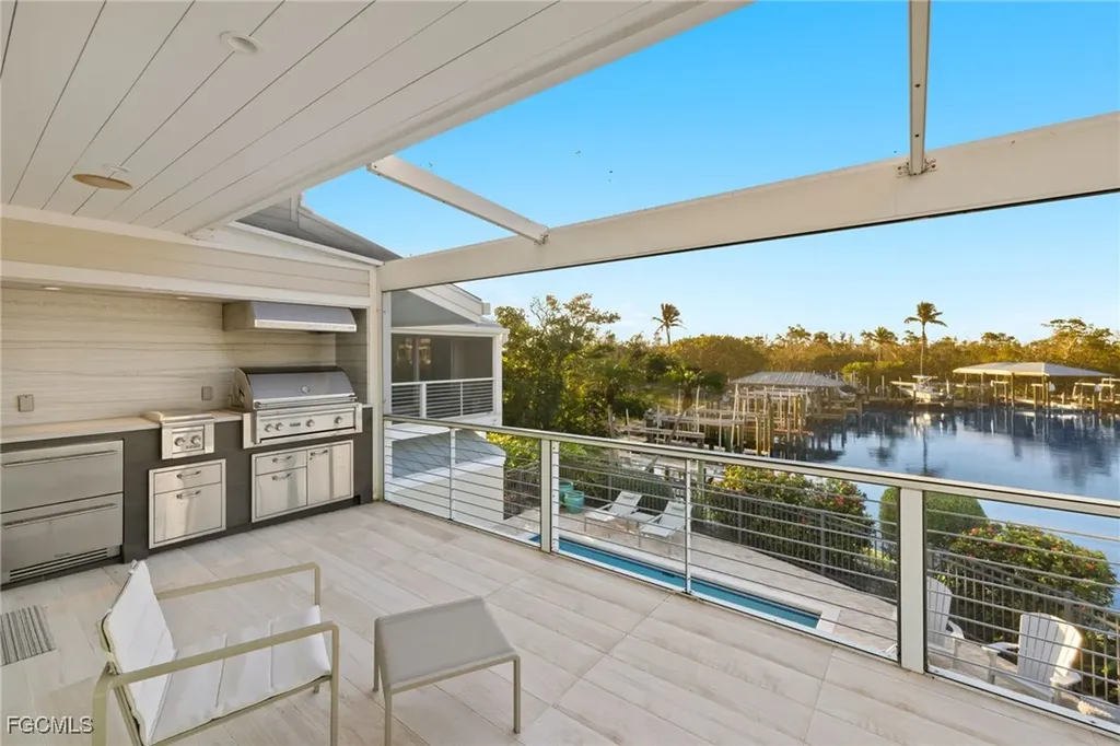 1290 Bay Drive Sanibel FL 33957
