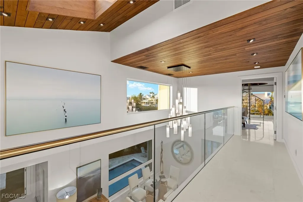 1290 Bay Drive Sanibel FL 33957