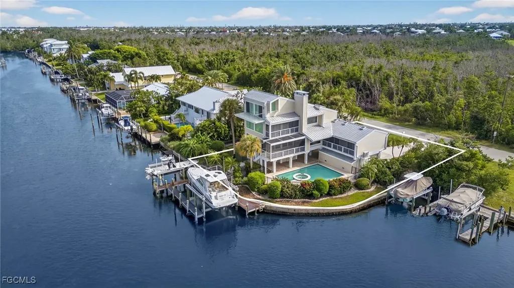 1290 Bay Drive Sanibel FL 33957