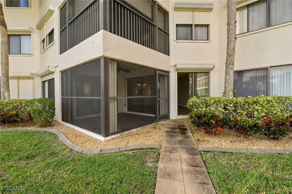 6979 Winkler Road Fort Myers FL 33919