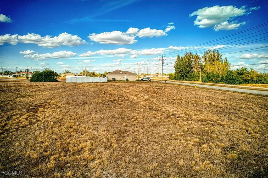 22 & 26 El Dorado Boulevard S Cape Coral FL 33991