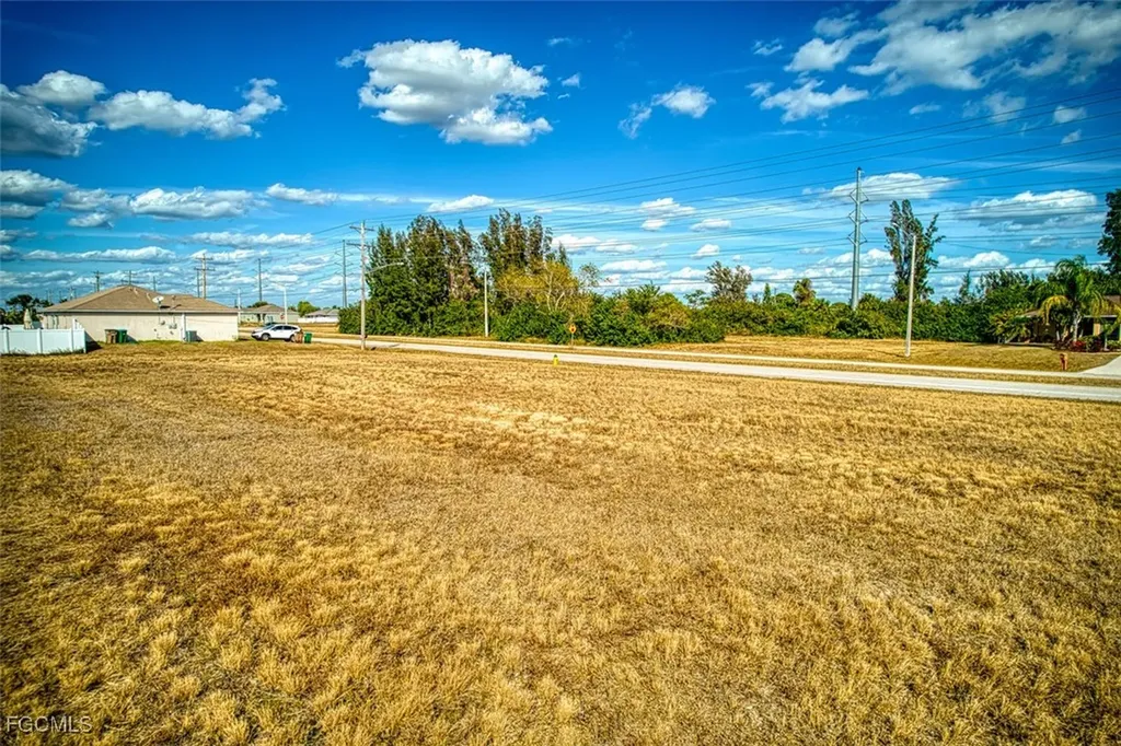 22 & 26 El Dorado Boulevard S Cape Coral FL 33991