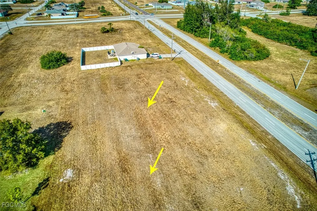 22 & 26 El Dorado Boulevard S Cape Coral FL 33991