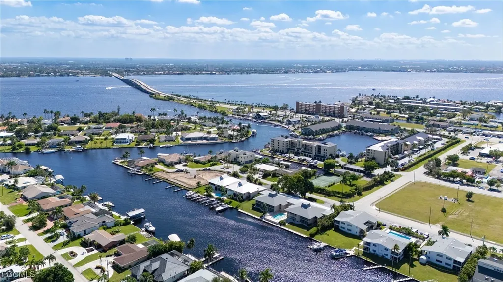 1739 SE 46th Lane Cape Coral FL 33904