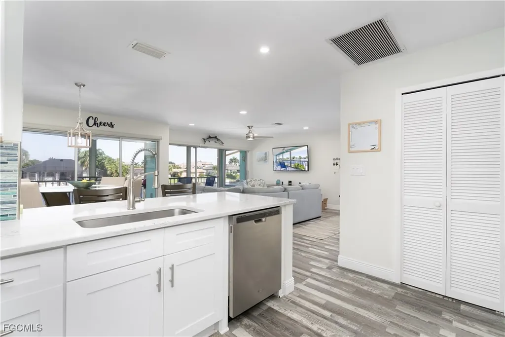 1739 SE 46th Lane Cape Coral FL 33904