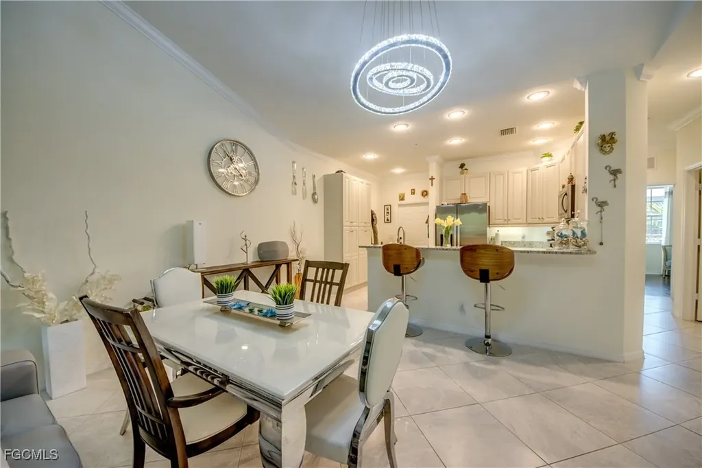 1051 Winding Pines Circle Cape Coral FL 33909