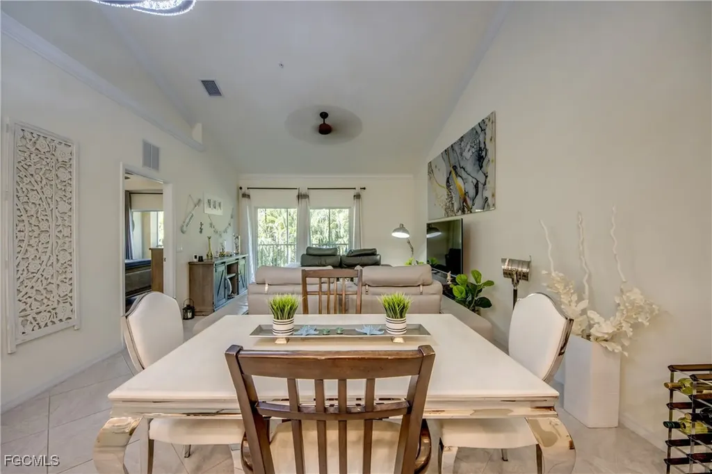 1051 Winding Pines Circle Cape Coral FL 33909