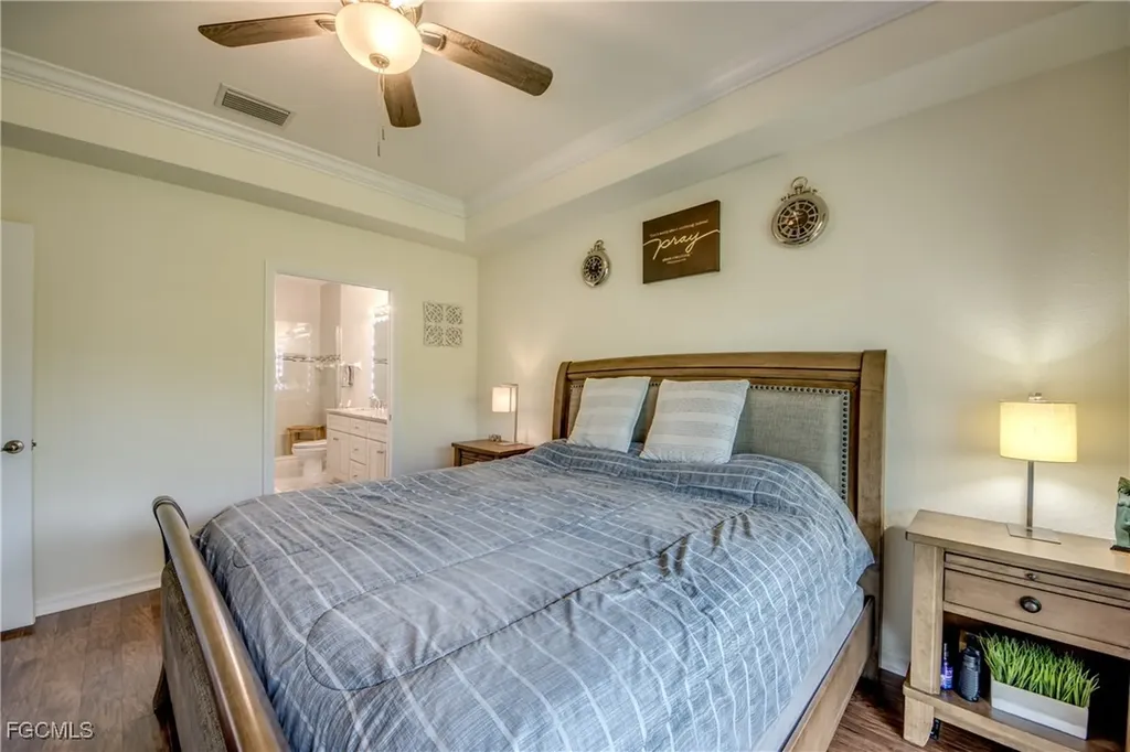 1051 Winding Pines Circle Cape Coral FL 33909