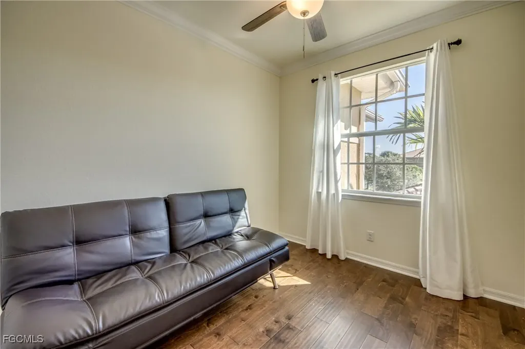 1051 Winding Pines Circle Cape Coral FL 33909