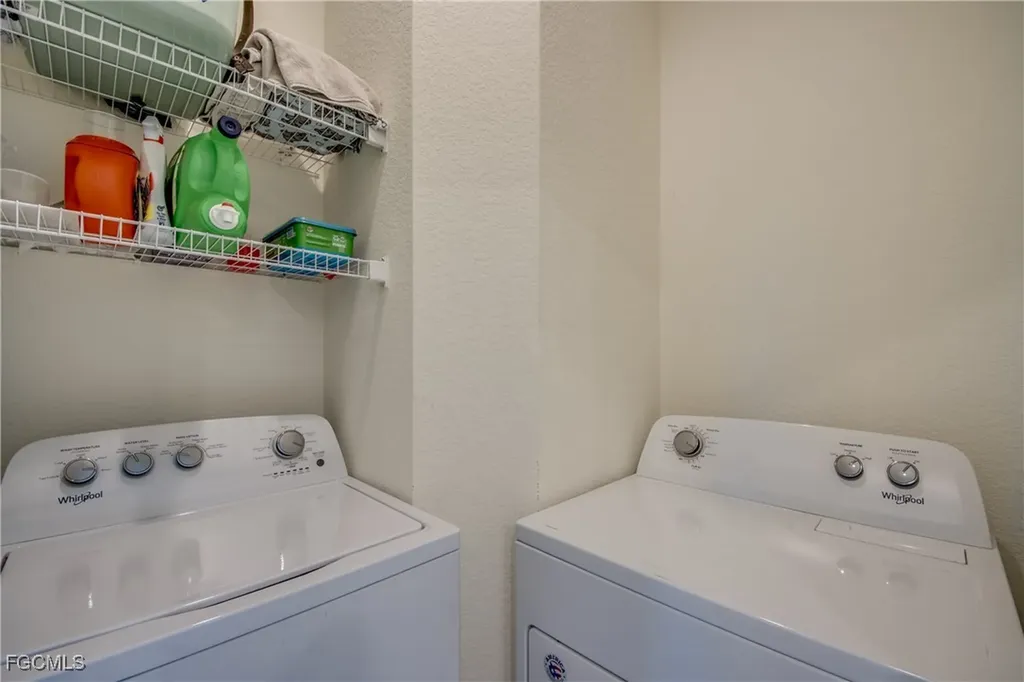 1051 Winding Pines Circle Cape Coral FL 33909