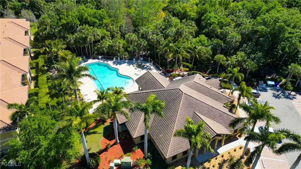 1051 Winding Pines Circle Cape Coral FL 33909