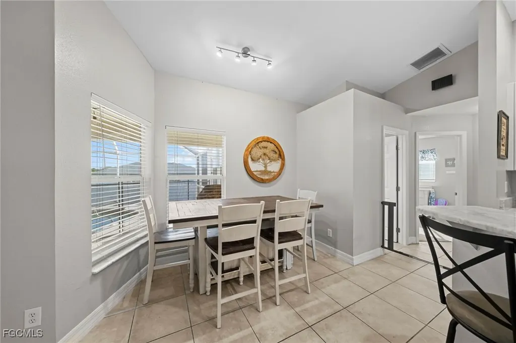 203 NW 4th Avenue Cape Coral FL 33993