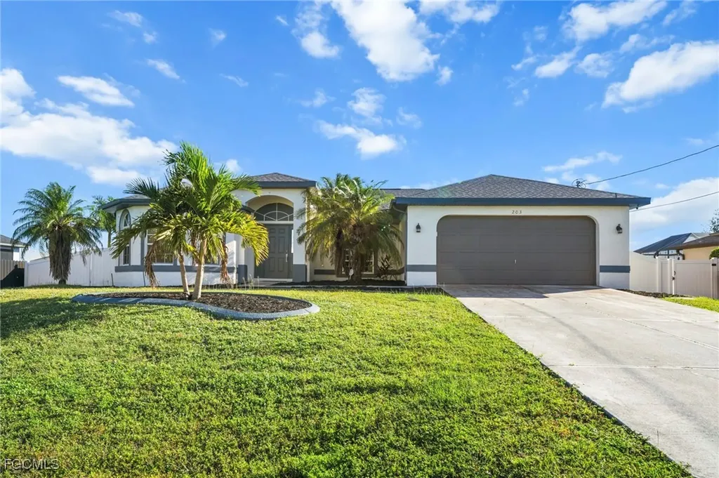 203 NW 4th Avenue Cape Coral FL 33993