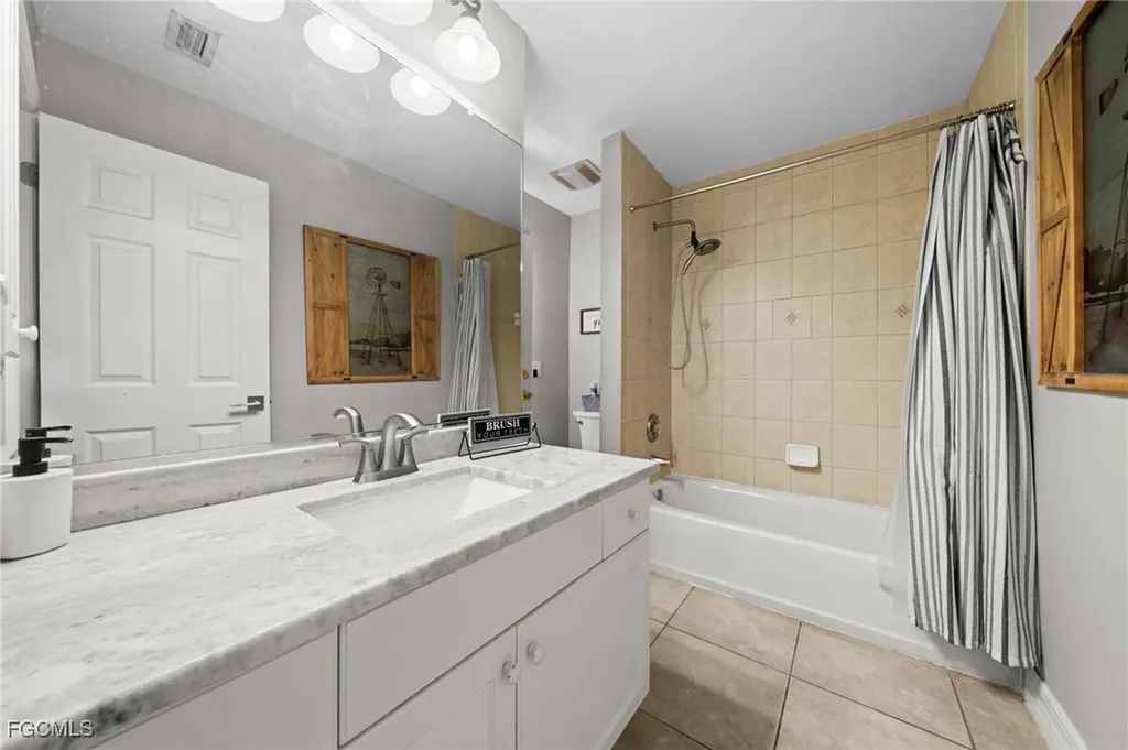 203 NW 4th Avenue Cape Coral FL 33993