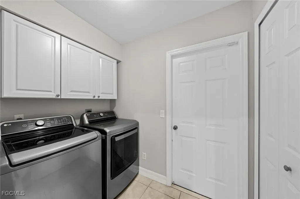 203 NW 4th Avenue Cape Coral FL 33993